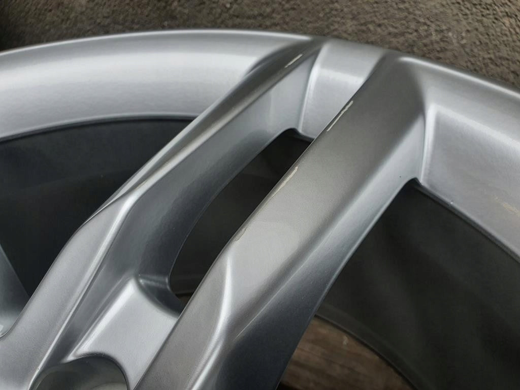 1x Alufelge 18 Zoll 9.0" 5x112 52ET Glanz Silber 8J0601025AN Audi Tt Rim Wheel FEL1964677540of