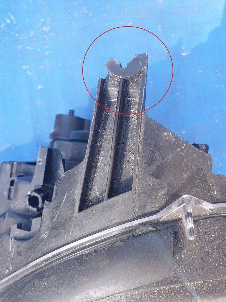 Frontscheinwerfer Mercedes-Benz W211 1EL008369-09 Xenon Rechts oder Links SCH3286044869oe