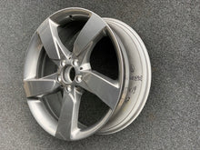 Laden Sie das Bild in den Galerie-Viewer, 1x Alufelge 19 Zoll 7.5" 5x112 47ET A2044018902 Mercedes-Benz W204 Rim Wheel FEL1885740071ub