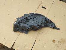 Laden Sie das Bild in den Galerie-Viewer, Frontscheinwerfer Kia Rio IV Stonic 92101-H8 Full LED Rechts oder Links