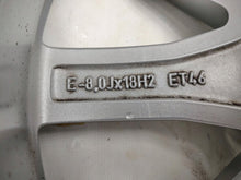 Laden Sie das Bild in den Galerie-Viewer, 1x Alufelge 18 Zoll 8.0" 5x112 46ET Glanz Silber 8Y0601025M Audi A3 Rim Wheel FEL7780631585al