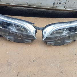 Frontscheinwerfer Peugeot Expert Traveller 16-LUB Xenon Rechts oder Links SCH4072936202pk