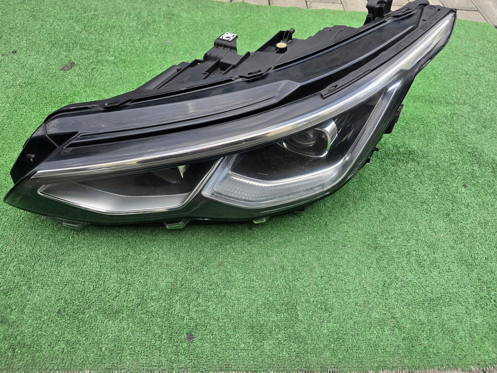 Frontscheinwerfer VW Golf VIII 5H1941035 LED Links Scheinwerfer Headlight SCH5611280135ni