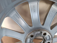 Laden Sie das Bild in den Galerie-Viewer, 1x Alufelge 18 Zoll 8.0&quot; 5x108 42ET 31362840 Volvo Rim Wheel