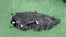 Laden Sie das Bild in den Galerie-Viewer, Frontscheinwerfer VW Touareg 7P1941032 Bi-Xenon Rechts Scheinwerfer Headlight SCH8089953072dz