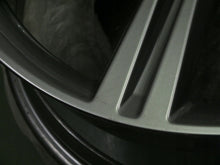 Laden Sie das Bild in den Galerie-Viewer, 1x Alufelge 20 Zoll 9.0" 5x112 35ET Glanz Graphit 6883753 BMW G05 G06 Rim Wheel FEL6446220605el