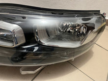 Load image into Gallery viewer, Frontscheinwerfer Citroën Jumpy Zafira C Vivaro 9808567780 Links Headlight