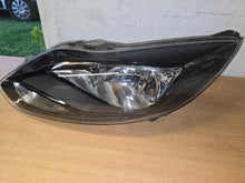 Laden Sie das Bild in den Galerie-Viewer, Frontscheinwerfer Ford Focus III BM51-13W030-CK Ein Stück (Rechts oder Links) SCH5305059825jz