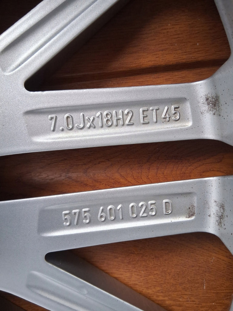 1x Alufelge 18 Zoll 7.0" 5x112 45ET Glanz Silber 575601025D Seat Ateca Rim Wheel FEL5458151878zx