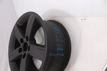 Load image into Gallery viewer, 1x Alufelge 16 Zoll 7.0&quot; 5x112 46ET Glanz Silber 8K0071496 Audi Rim Wheel