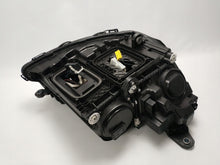 Laden Sie das Bild in den Galerie-Viewer, Frontscheinwerfer Mercedes-Benz W213 A2139061705 Ein Stück (Rechts oder Links) SCH8241417865mg