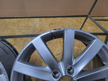 Laden Sie das Bild in den Galerie-Viewer, 4x Alufelge 17 Zoll 7.0" 5x112 5K0601025F VW Golf VI Touran Rim Wheel FEL2014141364da