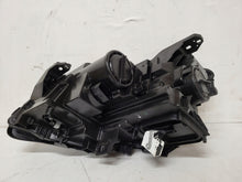 Laden Sie das Bild in den Galerie-Viewer, Frontscheinwerfer Mercedes-Benz X156 A1569062400 Xenon Rechts Headlight SCH5664249460nt