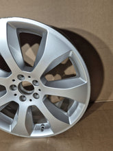 Load image into Gallery viewer, 1x Alufelge 20 Zoll 8.5" 5x112 45ET Glanz Silber A2044015002 Mercedes-Benz FEL8358003353vw