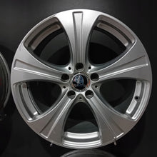 Laden Sie das Bild in den Galerie-Viewer, 4x Alufelge 18 Zoll 8.0" 5x112 38ET Glanz Silber Mercedes-Benz Superb Iii FEL9919932231gy