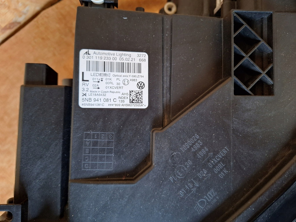 Frontscheinwerfer VW Tiguan 5NB941081C LED Links Scheinwerfer Headlight