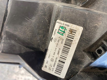 Laden Sie das Bild in den Galerie-Viewer, Frontscheinwerfer Dacia Duster 260100156R Rechts Scheinwerfer Headlight