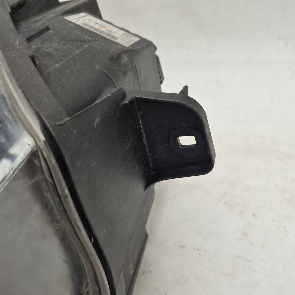 Frontscheinwerfer Renault Trafic III 260109424R Rechts Scheinwerfer Headlight SCH4101262938ip