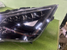 Laden Sie das Bild in den Galerie-Viewer, Frontscheinwerfer Seat Leon 5F1941007K Links Scheinwerfer Headlight SCH7412834255lm