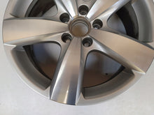 Load image into Gallery viewer, 1x Alufelge 17 Zoll 6.5&quot; 5x112 33ET Silber 5N0601025AG VW Tiguan Rim Wheel