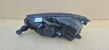 Laden Sie das Bild in den Galerie-Viewer, Frontscheinwerfer Skoda Fabia III 6V1941016E Rechts Scheinwerfer Headlight SCH8473744699nx