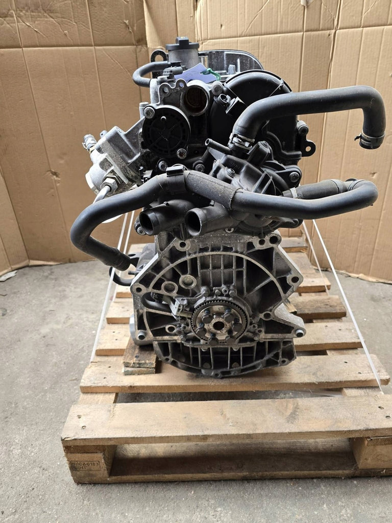 Motor Seat Skoda VW CPVA 1.4 TSI 122PS 90kW 103TKm 2013 Benzin Engine Unkomplett