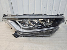 Laden Sie das Bild in den Galerie-Viewer, Frontscheinwerfer Toyota IV Yaris LED Rechts Scheinwerfer Headlight SCH9119859299jb