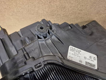 Load image into Gallery viewer, Frontscheinwerfer Skoda Karoq 57B941016B Rechts Scheinwerfer Headlight SCH5368266690yc