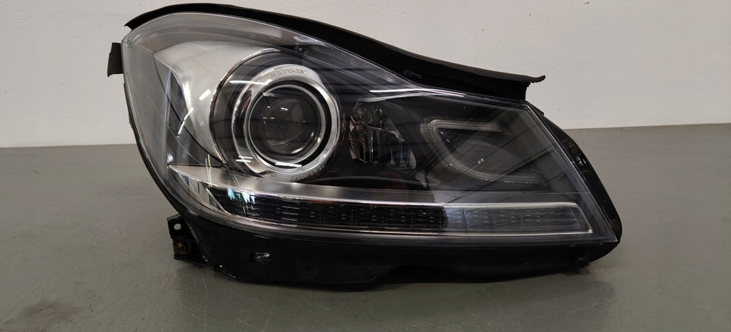 Frontscheinwerfer Mercedes-Benz W204 A2048204439 0301270282 LED Rechts Headlight SCH2710500501gg