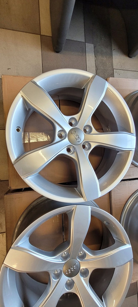 4x Alufelge 16 Zoll 6.0" 5x100 30ET Glanz Silber 8X00714968Z8 Audi Rim Wheel FEL8919436957mb