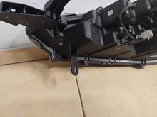 Laden Sie das Bild in den Galerie-Viewer, Frontscheinwerfer Toyota Corolla 16-184 LED Rechts Scheinwerfer Headlight