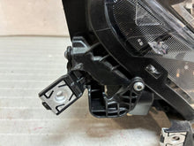 Laden Sie das Bild in den Galerie-Viewer, Frontscheinwerfer VW Polo 2G1941006D Full LED Rechts Scheinwerfer Headlight SCH4652301311yh