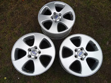 Laden Sie das Bild in den Galerie-Viewer, 1x Alufelge 16 Zoll 7.0&quot; 5x108 30714021 Volvo S80 V70 III S40 C70 Rim Wheel