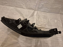 Laden Sie das Bild in den Galerie-Viewer, Frontscheinwerfer Renault Captur 260604753R Links Scheinwerfer Headlight SCH2277824572cq