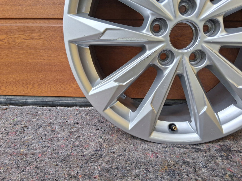 1x Alufelge 18 Zoll 7.0" 5x112 43ET Glanz Silber 83A601025G Audi Q3 Rim Wheel FEL7826236615pe