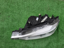 Load image into Gallery viewer, Frontscheinwerfer BMW 3 F30 F31 6311-7259525 Bi-Xenon Links Headlight SCH8253141171dc