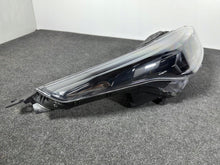Laden Sie das Bild in den Galerie-Viewer, Frontscheinwerfer Kia Xceed 92102-J7850 LED Rechts Scheinwerfer Headlight