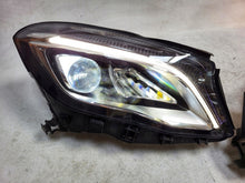 Load image into Gallery viewer, Frontscheinwerfer Mercedes-Benz Gla A1569066900 A1569067000 Full LED Ein Satz SCH1018148326bd
