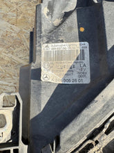 Laden Sie das Bild in den Galerie-Viewer, Frontscheinwerfer Mercedes-Benz W246 A2469062601 Links Scheinwerfer Headlight SCH8105561069yu