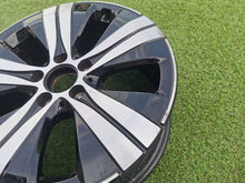 Laden Sie das Bild in den Galerie-Viewer, 1x Alufelge 17 Zoll 7.0" 5x112 44 5ET Glanz Schwarz A2064017100 Mercedes-Benz FEL1305419655ik
