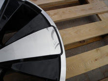 Load image into Gallery viewer, 1x Alufelge 18 Zoll 8.0&quot; 5x112 48ET Glanz Silber 5C0601025J VW New Beetle