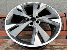 Laden Sie das Bild in den Galerie-Viewer, 1x Alufelge 20 Zoll 9.0" 5x112 42ET 89A601025H Audi E-Tron Rim Wheel FEL7156206297fp