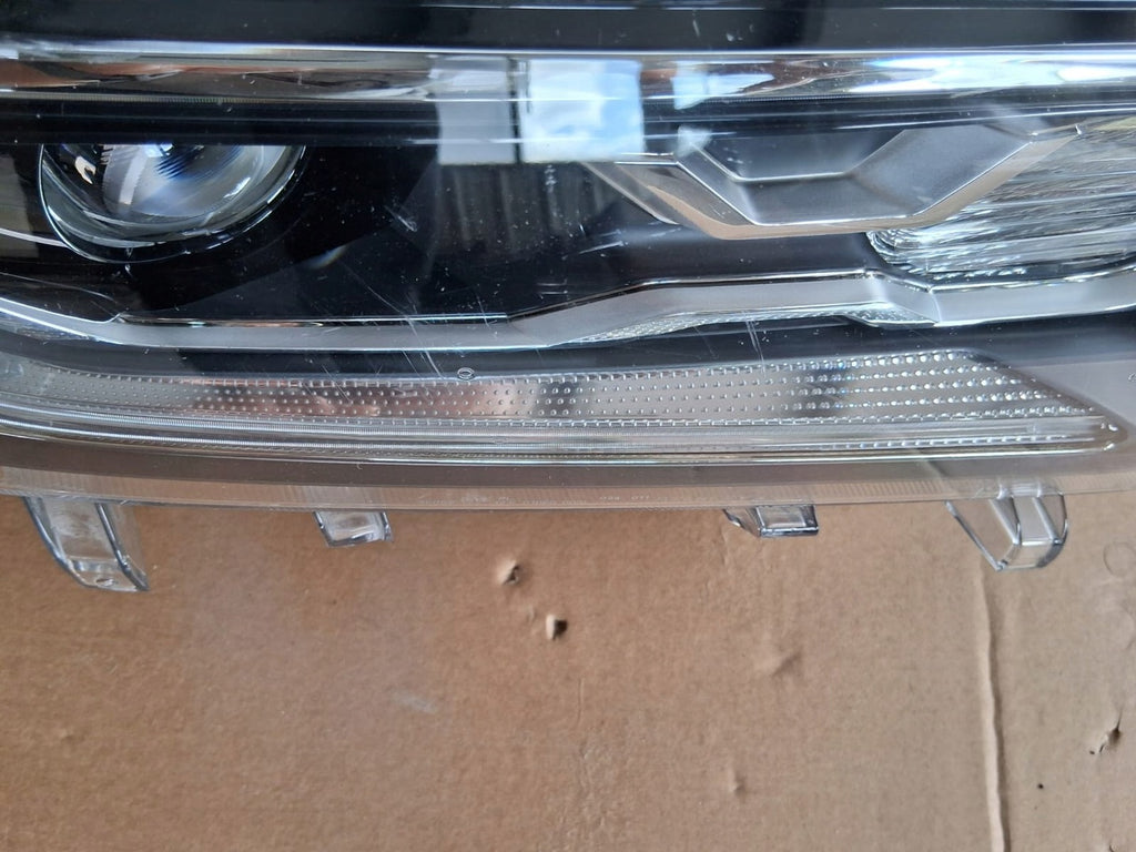 Frontscheinwerfer Toyota V I BCHC6777 LED Rechts Scheinwerfer Headlight SCH9101279338yb