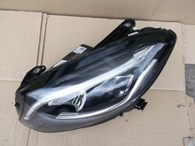 Laden Sie das Bild in den Galerie-Viewer, Frontscheinwerfer Mercedes-Benz W246 A2469065301 LED Links Headlight