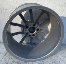 Load image into Gallery viewer, 1x Alufelge 17 Zoll 7.5&quot; 5x112 36ET 4K0601025 Audi A6 C8 Rim Wheel