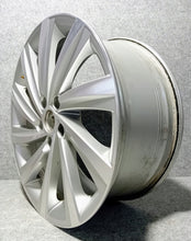 Load image into Gallery viewer, 1x Alufelge 18 Zoll 7.5" 5x112 48ET Glanz Silber 5E3601025 Skoda Octavia Iv FEL5442685057ik