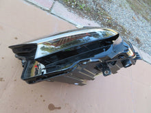 Load image into Gallery viewer, Frontscheinwerfer Audi E-Tron 89A941033D LED Ein Stück (Rechts oder Links)