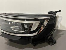 Laden Sie das Bild in den Galerie-Viewer, Frontscheinwerfer Opel Mokka 9834016880 Full LED Links Scheinwerfer Headlight SCH2332255071pu