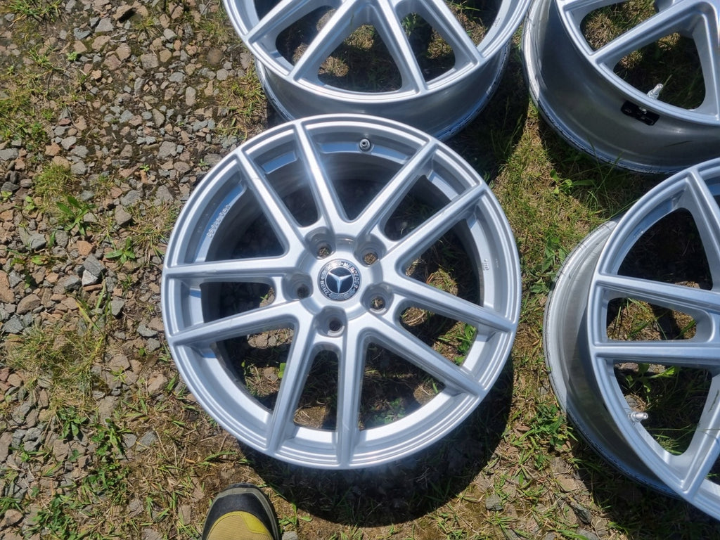 4x Alufelge 17 Zoll 7.0" 5x112 41ET Glanz Silber KBA51653 Mercedes-Benz FEL2878193584fw