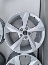Laden Sie das Bild in den Galerie-Viewer, 4x Alufelge 18 Zoll 8.0" 5x112 46ET Silber 8Y0601025J Audi B7 Octavia I Golf FEL5590780847uh